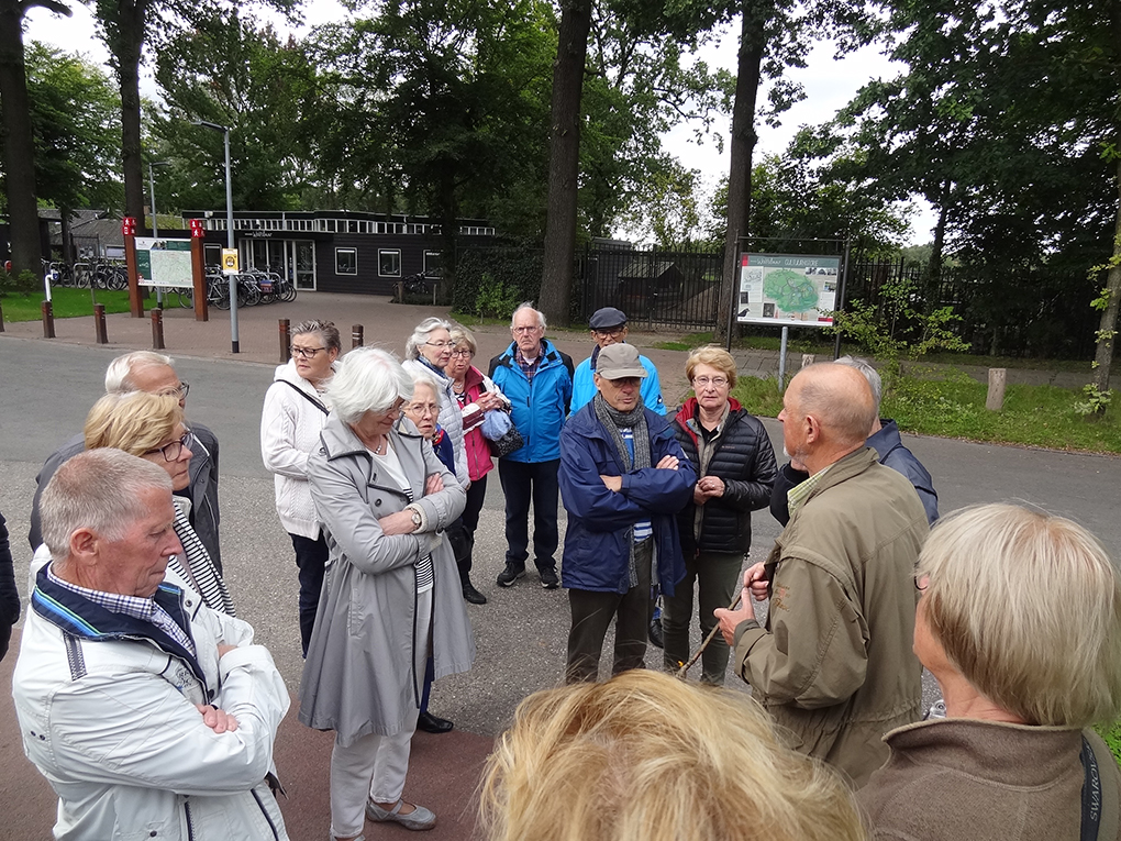  Uistapje 2017, rondleiding in de natuur en uitleg van de natuur. 